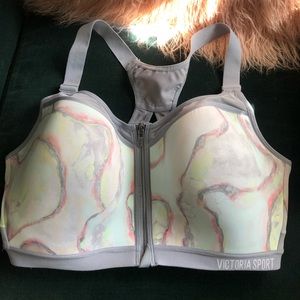 Victoria Secret Sports incredible lightweight max
